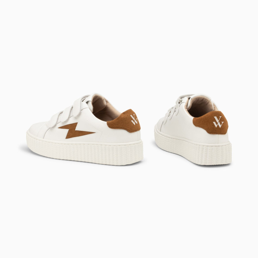 Baskets Femme Vanessa Wu VICKY Blanc et Camel Cloane Vannes BK2553